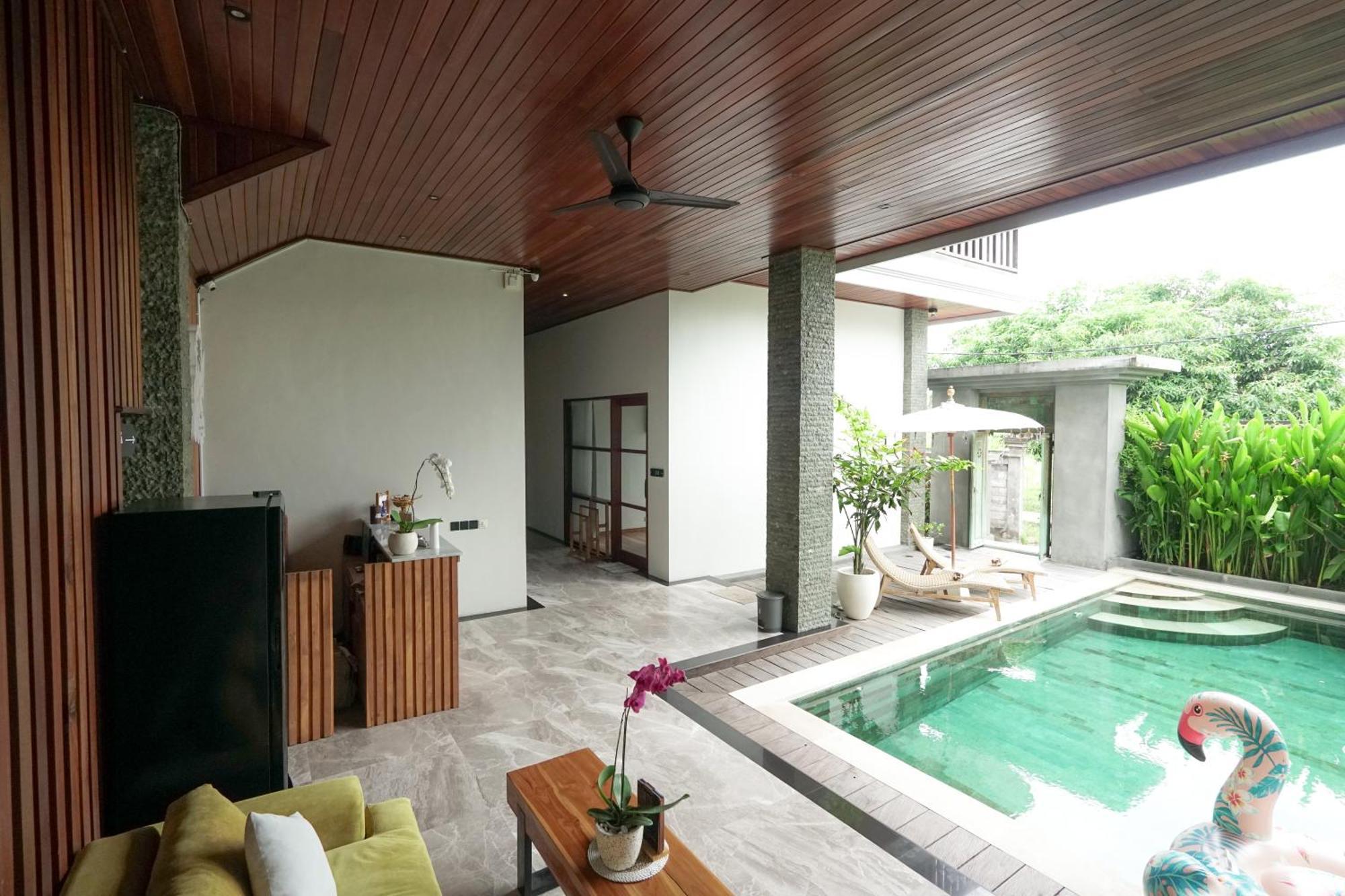 Tropical House Bali Seminyak