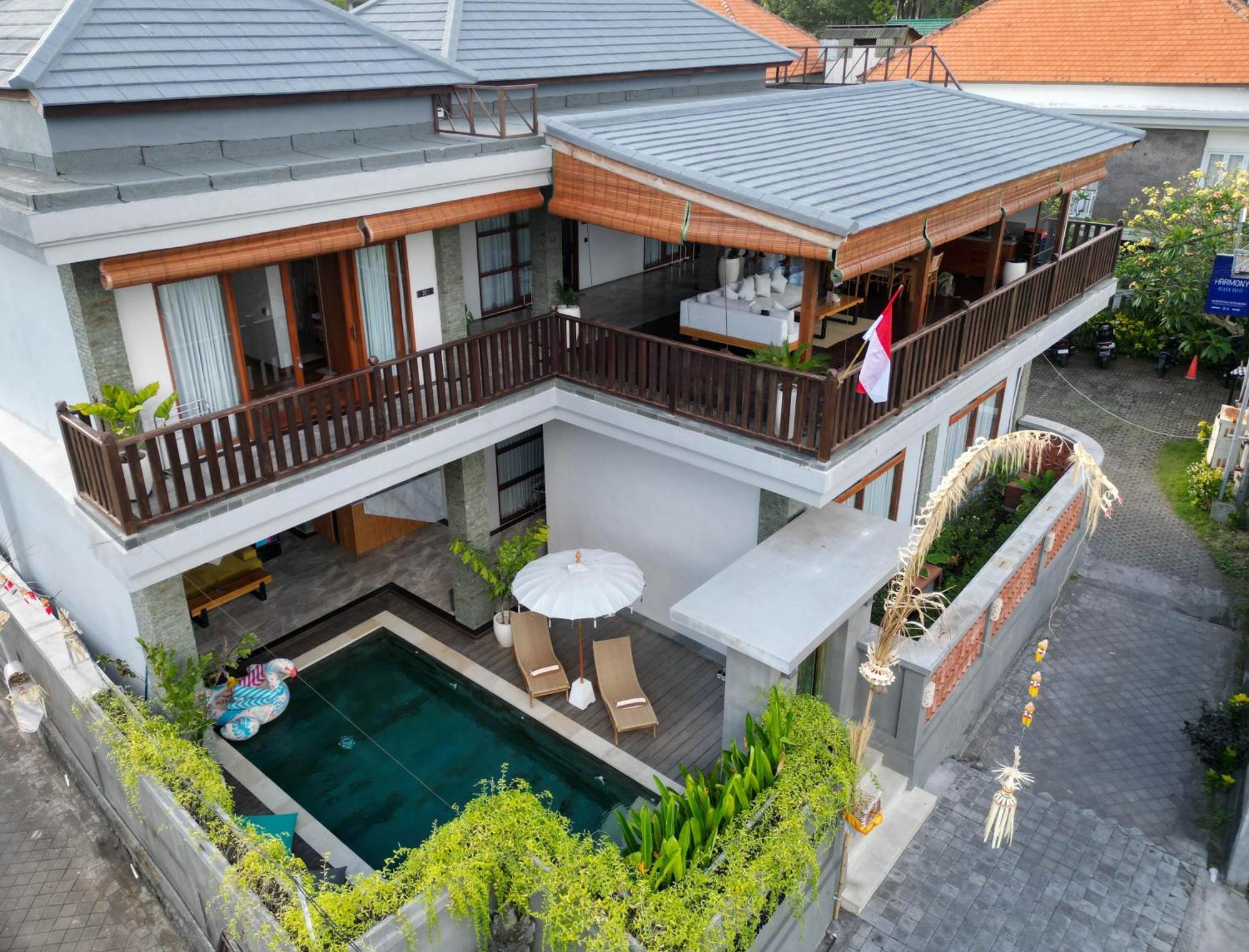 Tropical House Bali Couette-café *